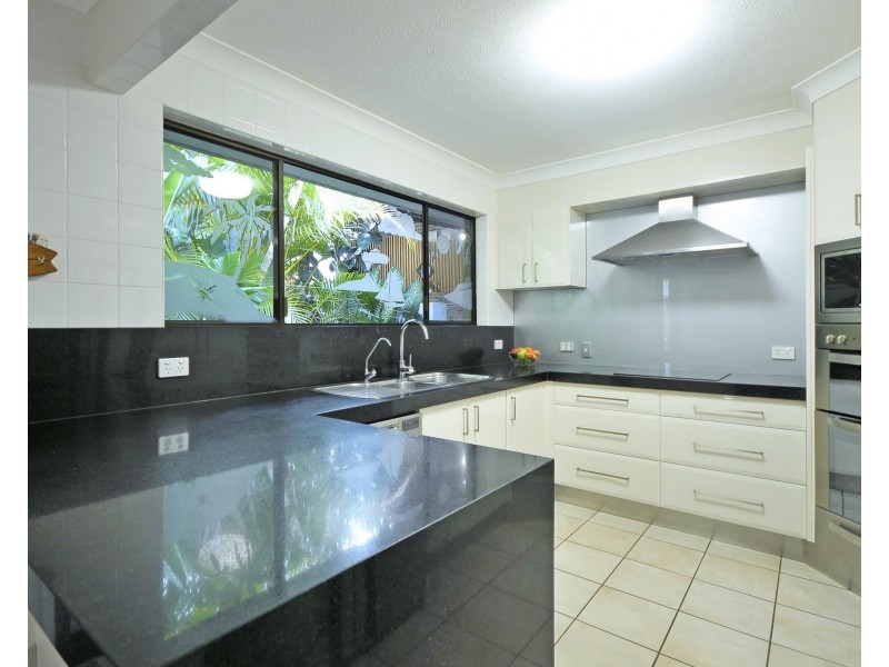 19 Balsa Street, Elanora QLD 4221