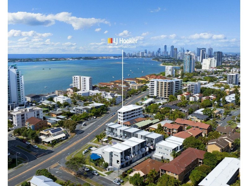 20/24 Imperial Parade, Labrador QLD 4215