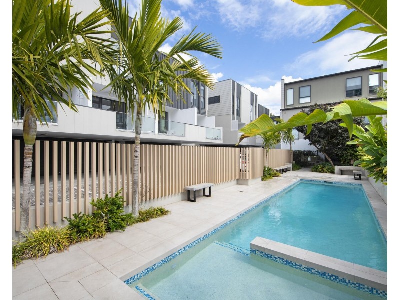20/24 Imperial Parade, Labrador QLD 4215