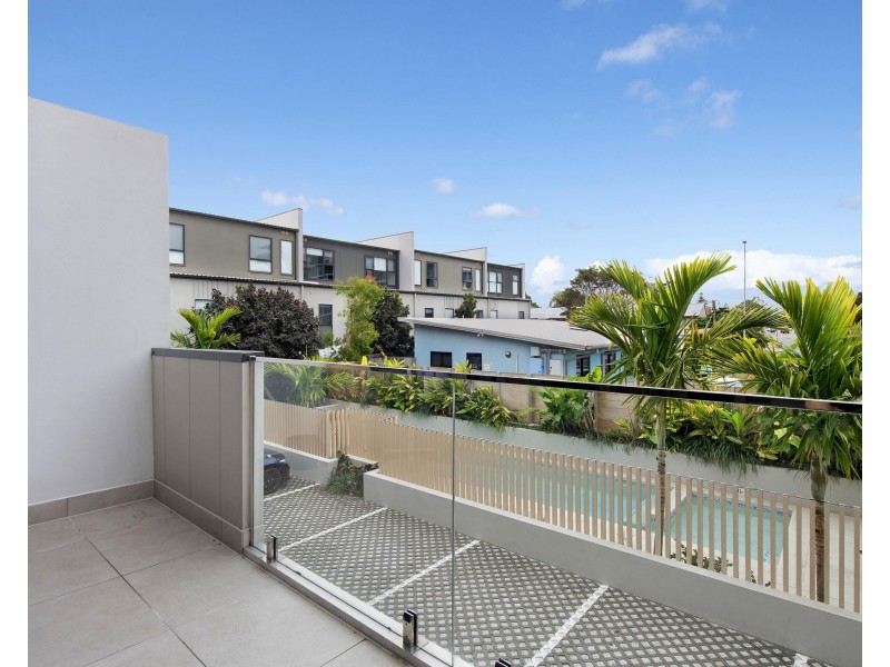 20/24 Imperial Parade, Labrador QLD 4215