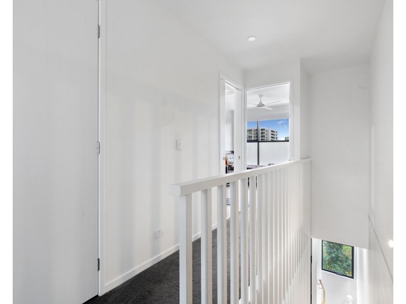 20/24 Imperial Parade, Labrador QLD 4215