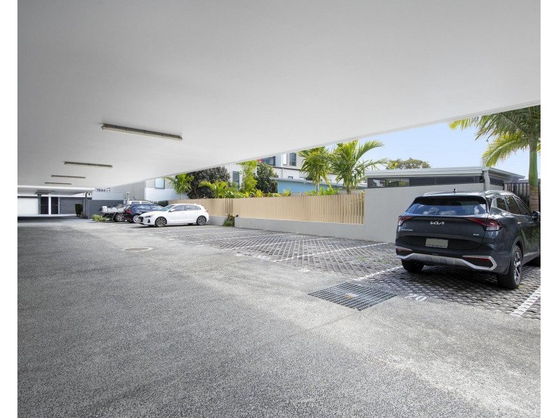 20/24 Imperial Parade, Labrador QLD 4215