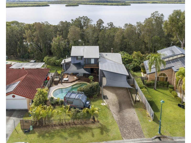 25 Boreen Court, Helensvale QLD 4212