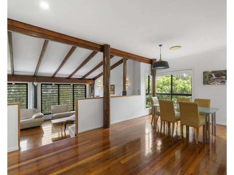 25 Boreen Court, Helensvale QLD 4212