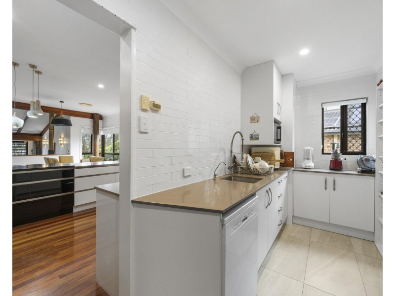 25 Boreen Court, Helensvale QLD 4212