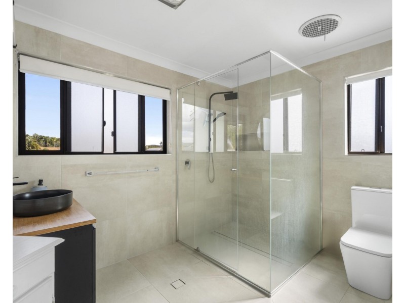 25 Boreen Court, Helensvale QLD 4212
