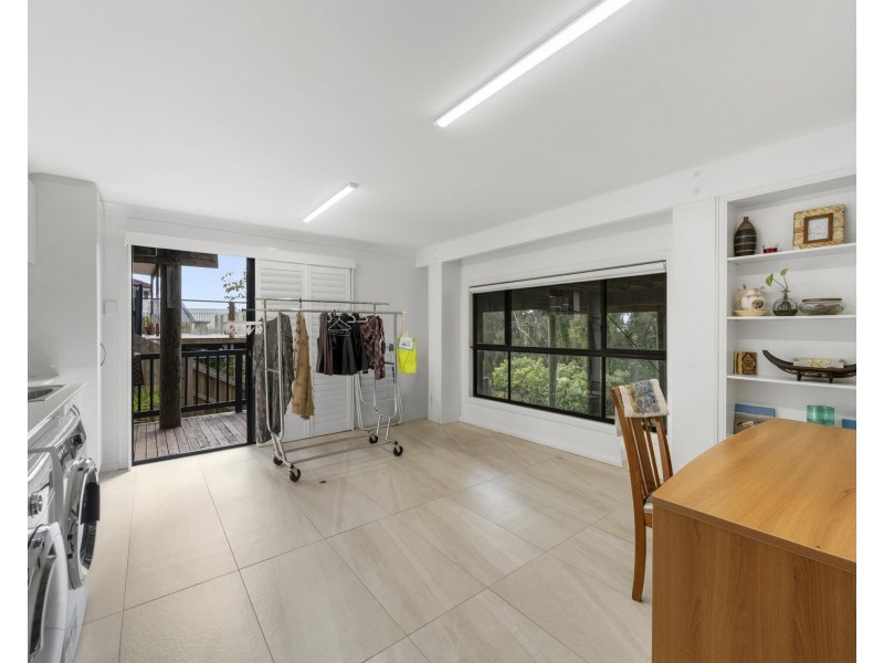 25 Boreen Court, Helensvale QLD 4212