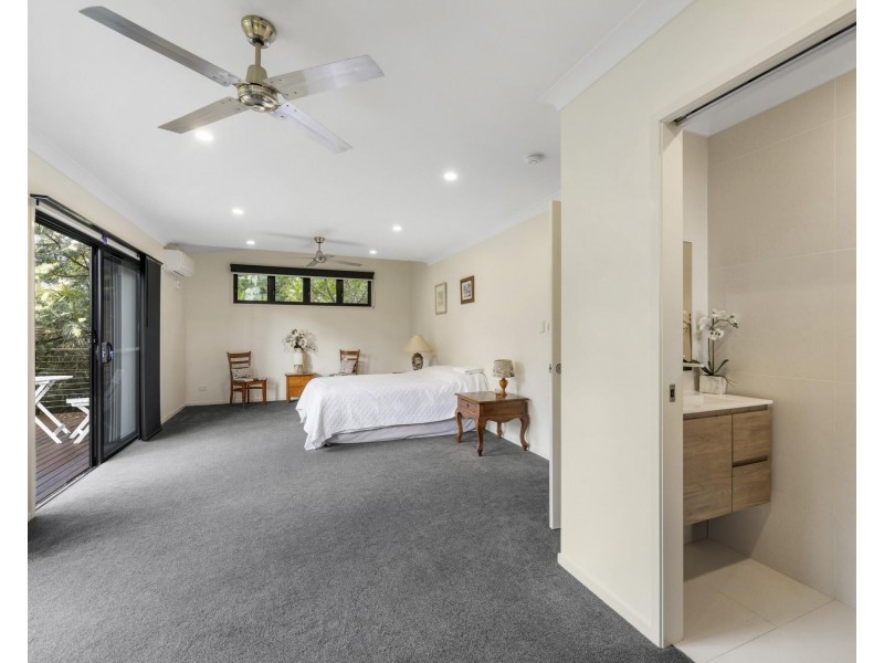 25 Boreen Court, Helensvale QLD 4212