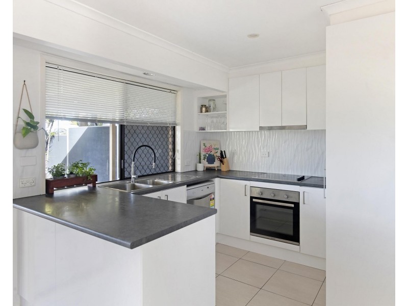 6/13-25 Cannington Place, Helensvale QLD 4212