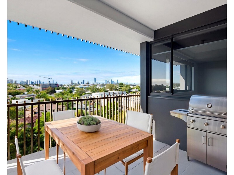 503/135 Eugaree Street, Southport QLD 4215