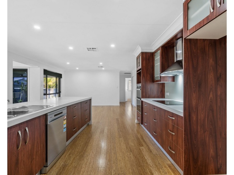 190 Tallebudgera Drive, Palm Beach QLD 4221