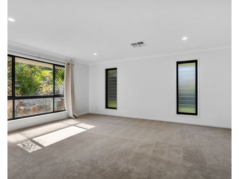 190 Tallebudgera Drive, Palm Beach QLD 4221