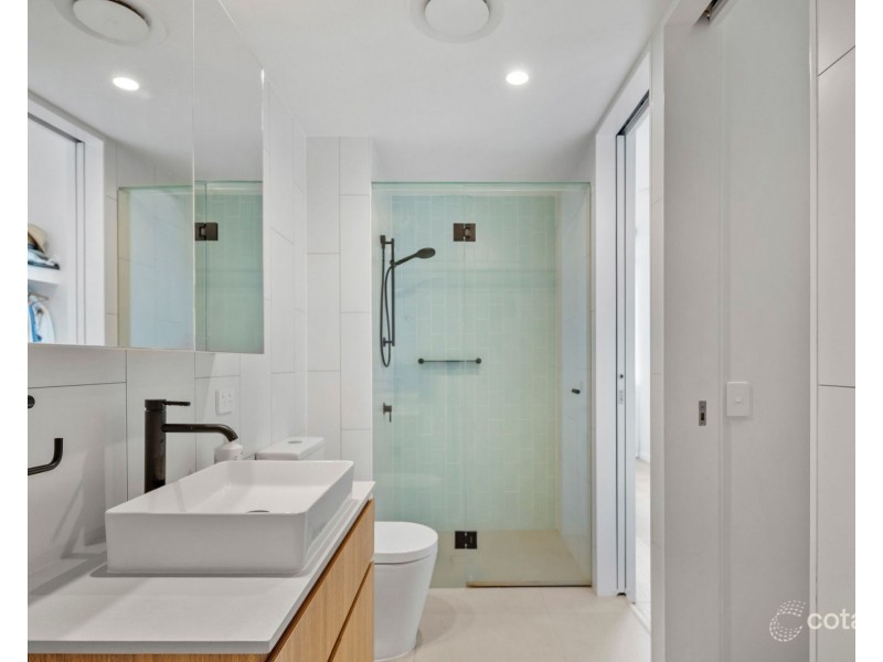 807/13-15 Haig Street, Coolangatta QLD 4225