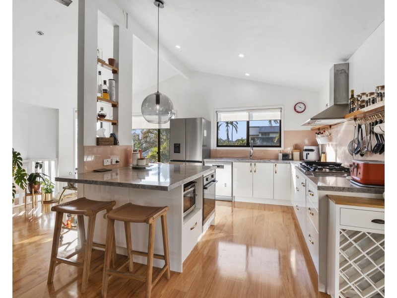 19 Bob Barnard Drive, Tugun QLD 4224