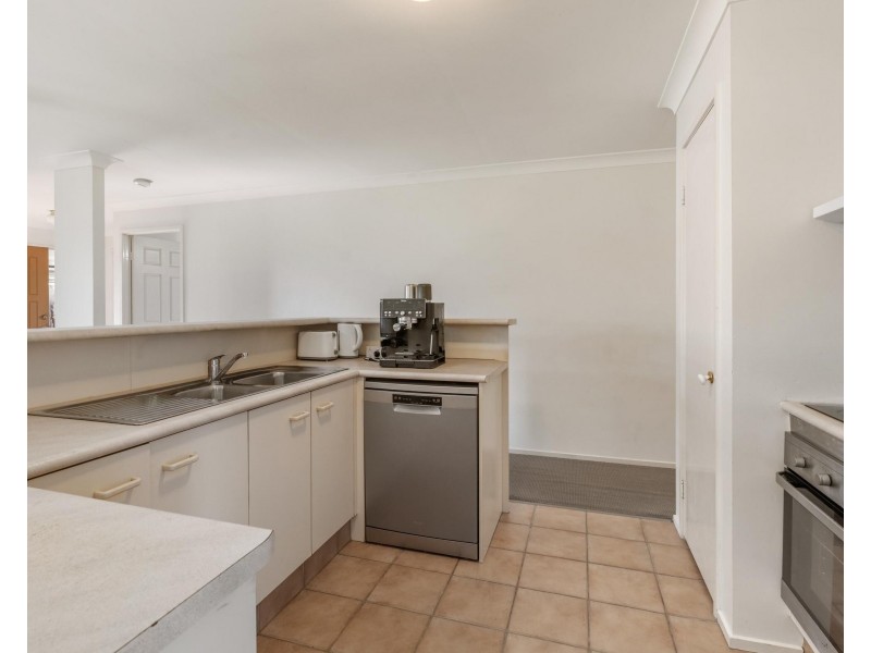 13 Goldvilla Drive, Elanora QLD 4221