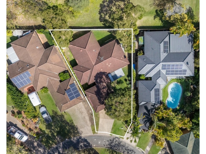 13 Goldvilla Drive, Elanora QLD 4221