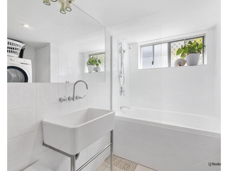 4/373 Cypress Terrace, Palm Beach QLD 4221