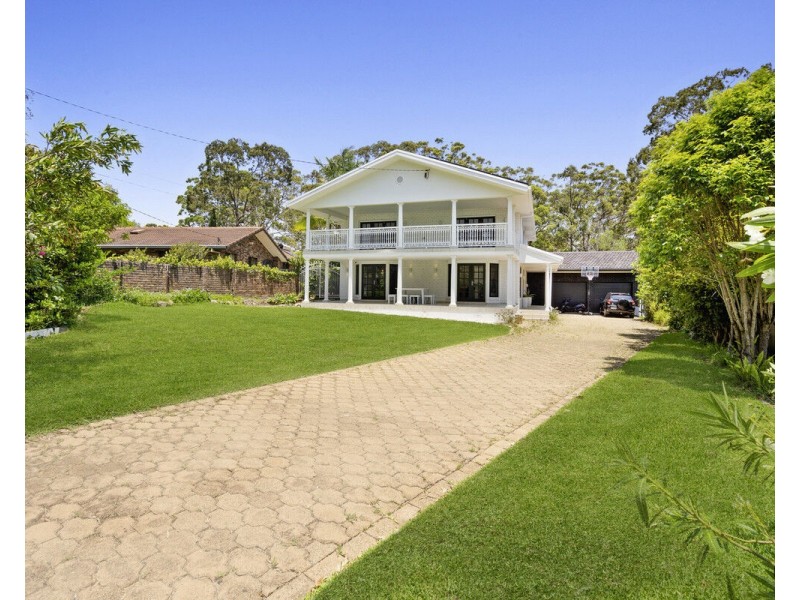 197 Simpsons Road, Elanora QLD 4221