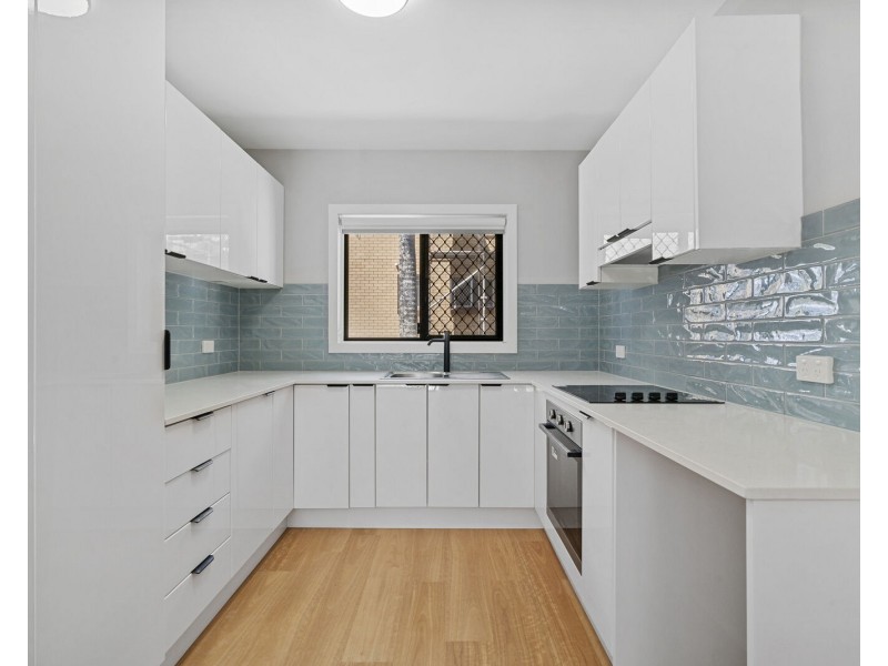 5/6 Nyrang Avenue, Palm Beach QLD 4221