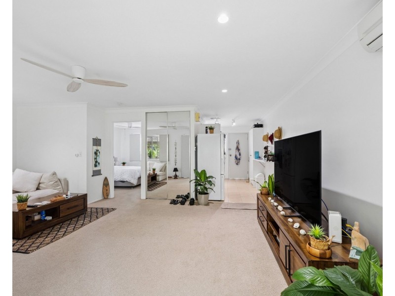 6/6 Mawarra Street, Palm Beach QLD 4221
