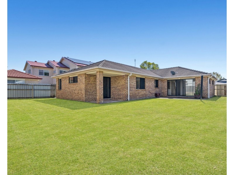 19 Chippendale Crescent, Currumbin Waters QLD 4223