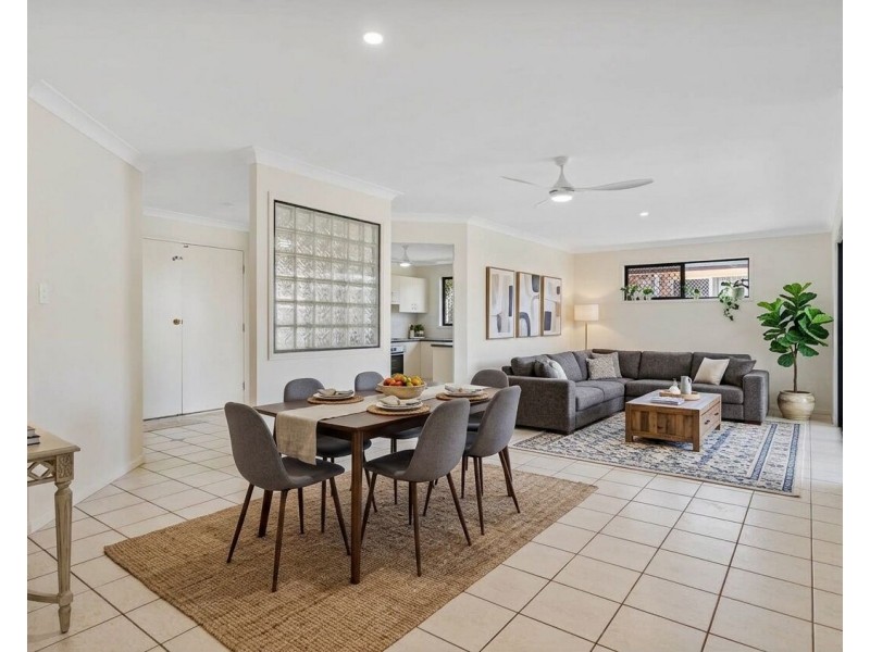 19 Chippendale Crescent, Currumbin Waters QLD 4223