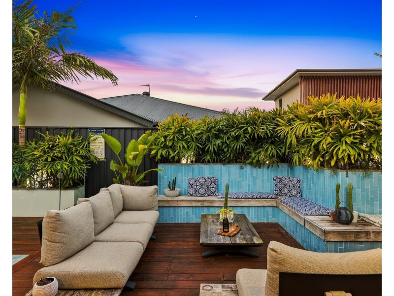 45 Binya Avenue, Coolangatta QLD 4225