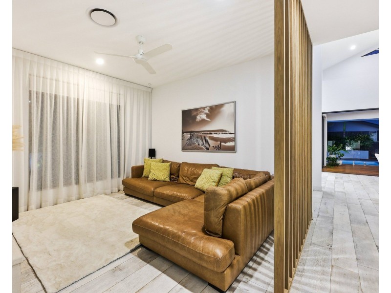 45 Binya Avenue, Coolangatta QLD 4225