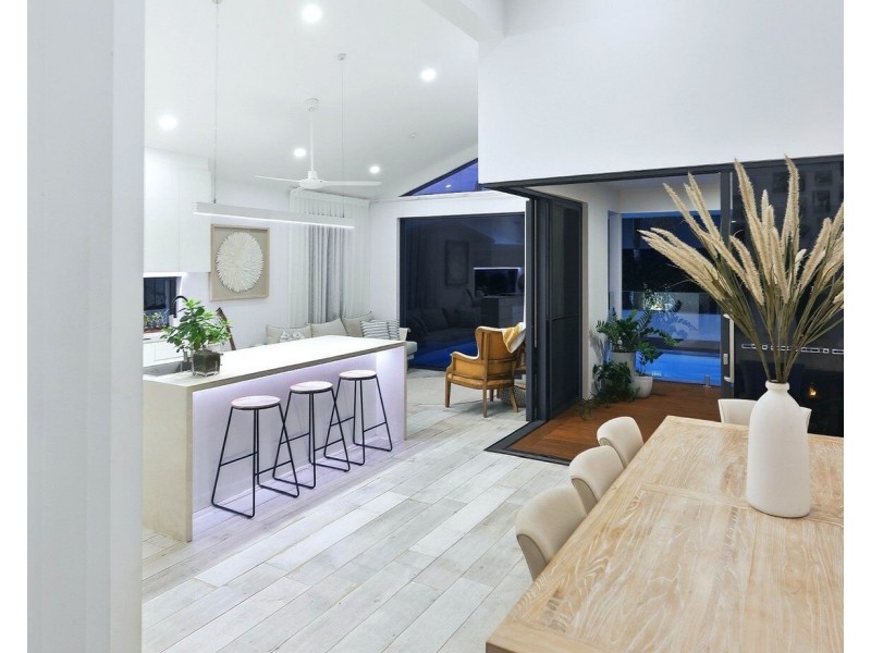45 Binya Avenue, Coolangatta QLD 4225