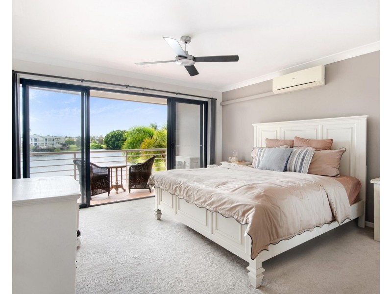 68/117 Palm Meadows Drive, Carrara QLD 4211