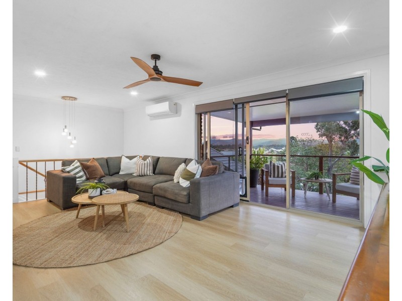 15 Darnel Street, Elanora QLD 4221