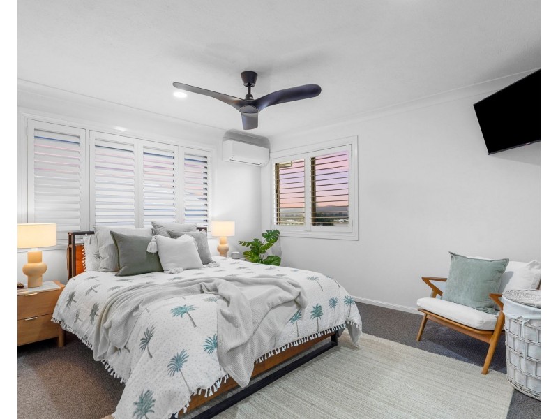 15 Darnel Street, Elanora QLD 4221