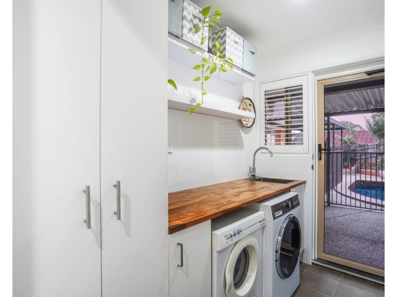 15 Darnel Street, Elanora QLD 4221