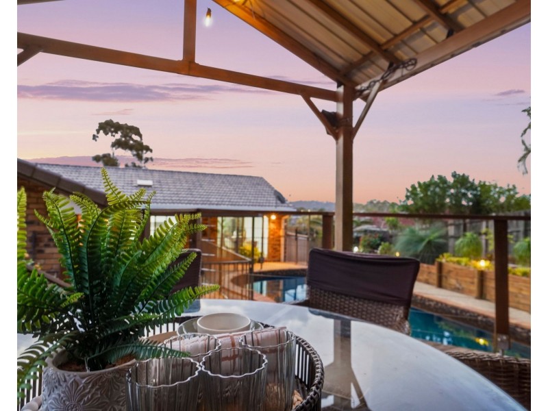 15 Darnel Street, Elanora QLD 4221