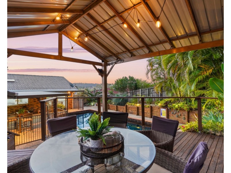 15 Darnel Street, Elanora QLD 4221