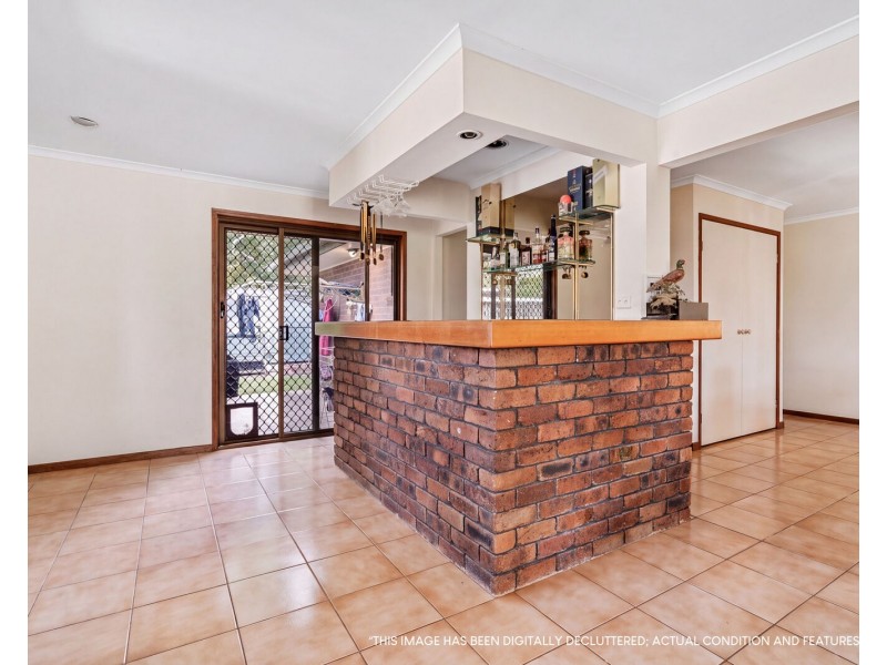 30 Swanbourne Way, Elanora QLD 4221