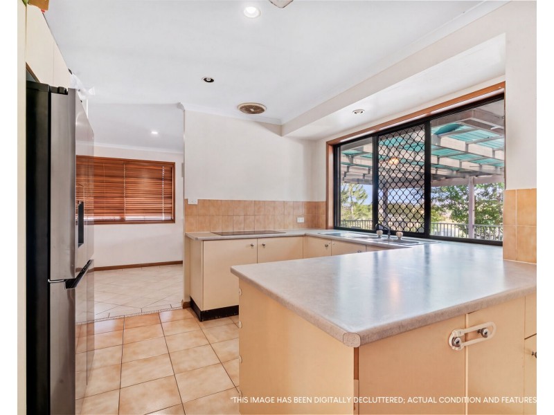 30 Swanbourne Way, Elanora QLD 4221