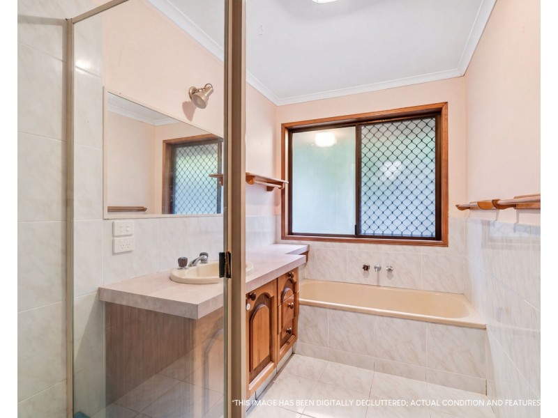 30 Swanbourne Way, Elanora QLD 4221