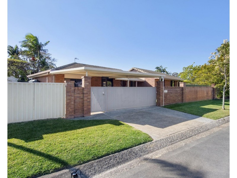 54 Bienvenue Drive, Currumbin Waters QLD 4223