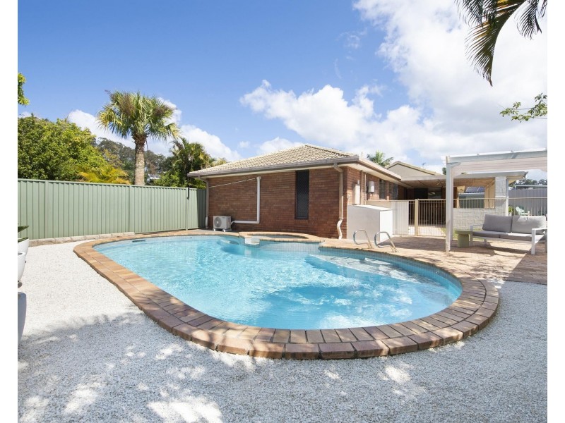 54 Bienvenue Drive, Currumbin Waters QLD 4223