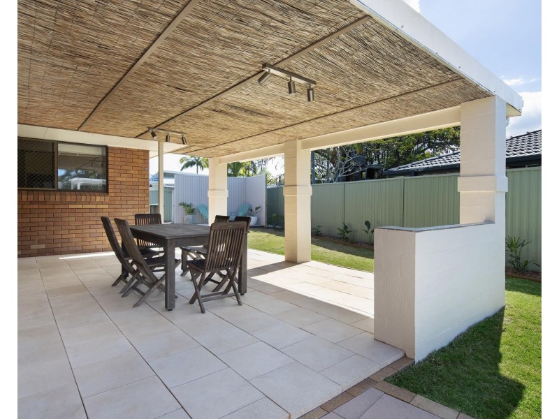 54 Bienvenue Drive, Currumbin Waters QLD 4223