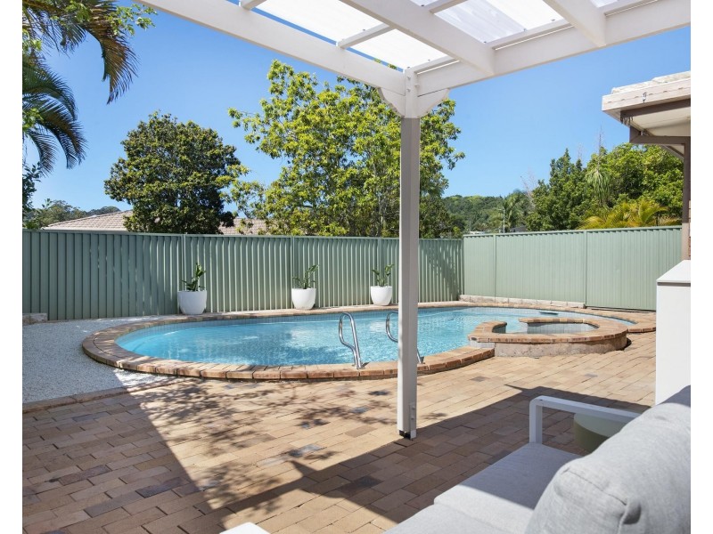 54 Bienvenue Drive, Currumbin Waters QLD 4223