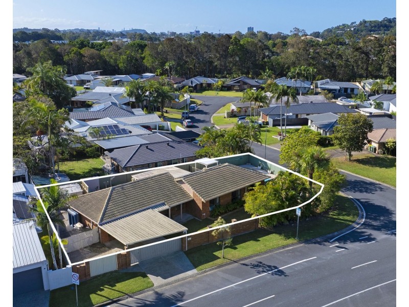 54 Bienvenue Drive, Currumbin Waters QLD 4223