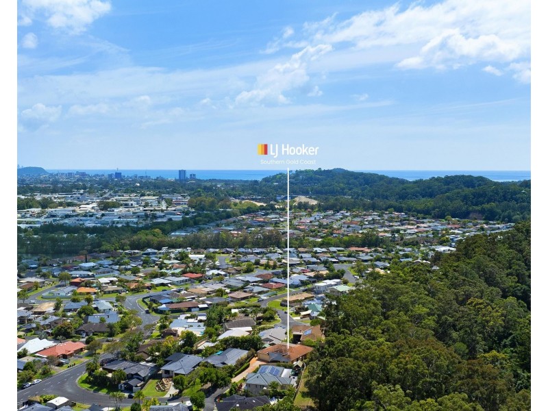 8 Thunder Drive, Currumbin Waters QLD 4223