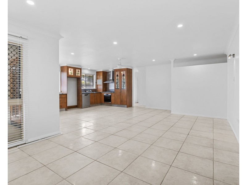 32 Thirteenth Avenue, Palm Beach QLD 4221