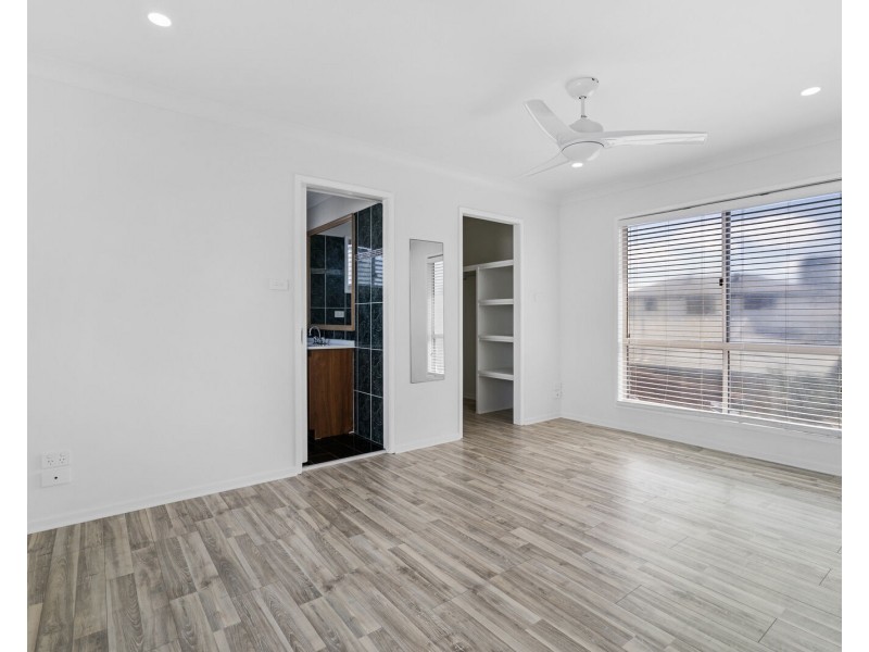 32 Thirteenth Avenue, Palm Beach QLD 4221