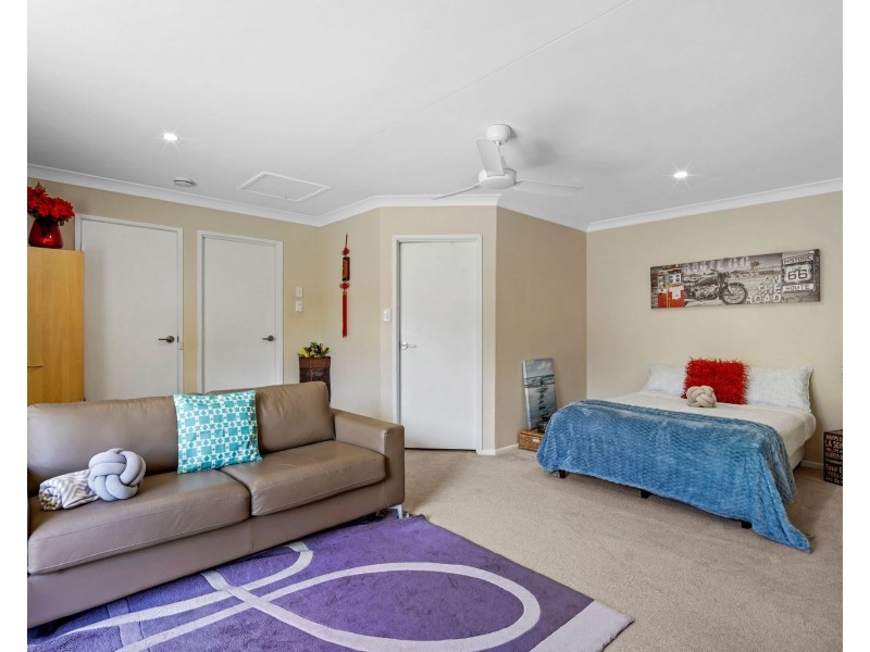 16 Harris Court, Currumbin Waters QLD 4223