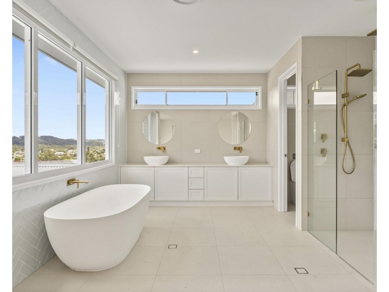 57 Sawtell Drive, Currumbin Waters QLD 4223