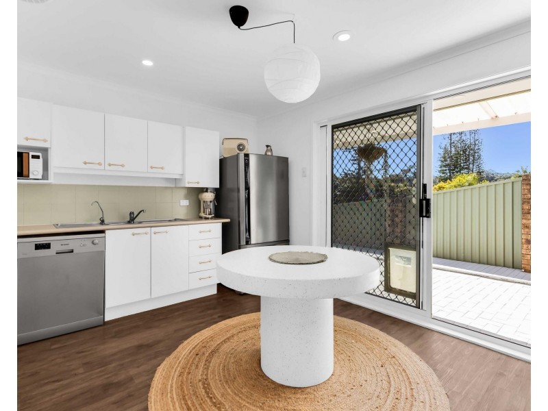 2/41J Murtha Drive, Elanora QLD 4221