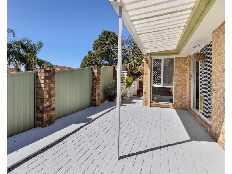2/41J Murtha Drive, Elanora QLD 4221
